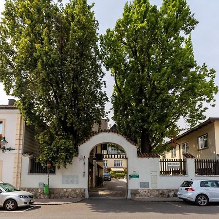 Апартаменти Haus Zu Den Zwei Eichen Перхтольдсдорф Екстер'єр фото
