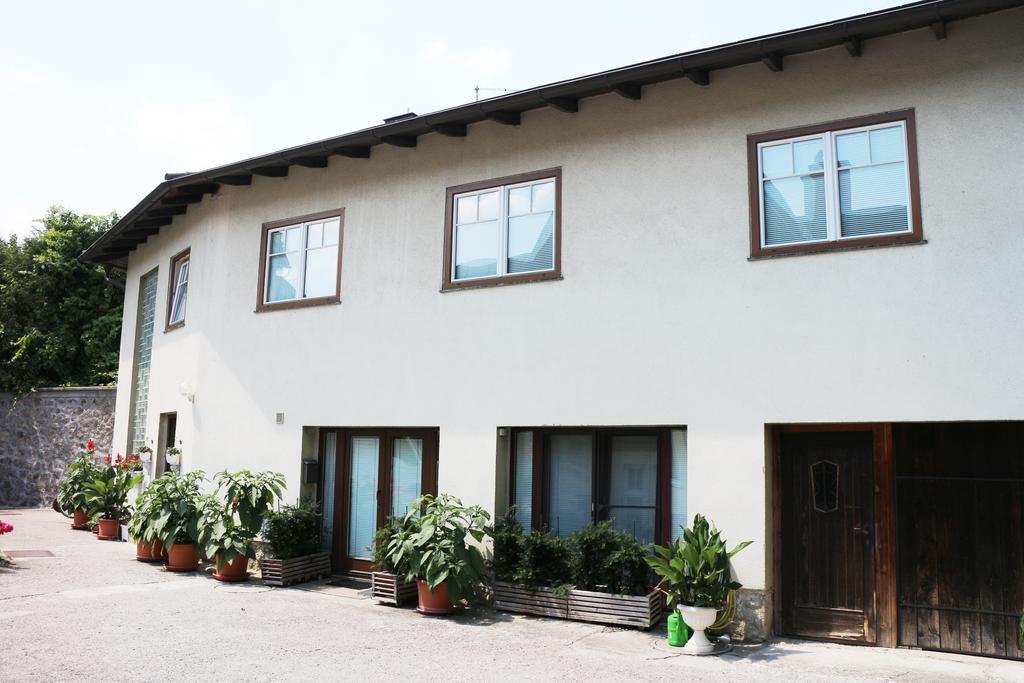 Апартаменти Haus Zu Den Zwei Eichen Перхтольдсдорф Екстер'єр фото