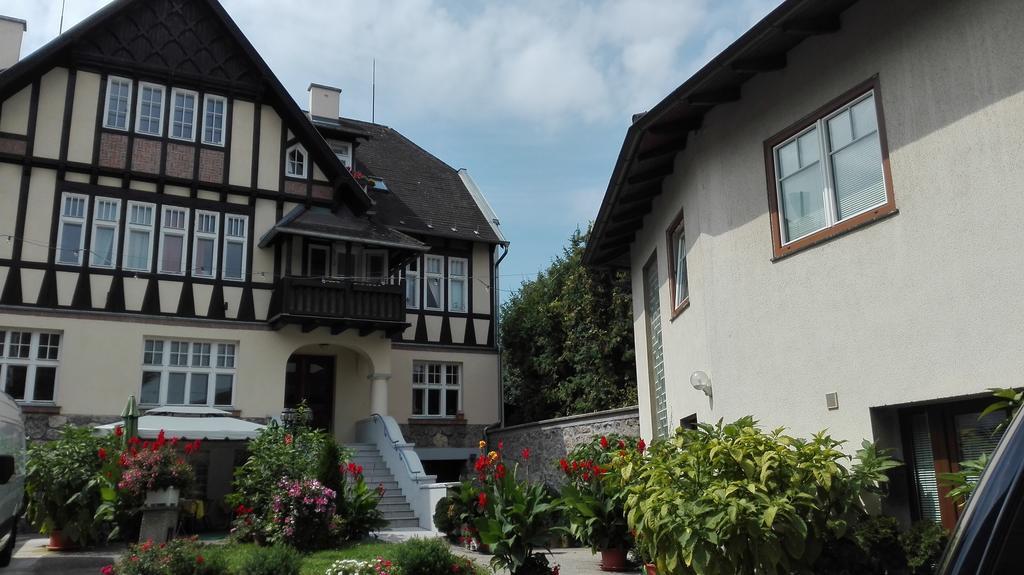 Апартаменти Haus Zu Den Zwei Eichen Перхтольдсдорф Екстер'єр фото